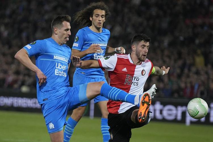 挥球员的天 挥球员的天