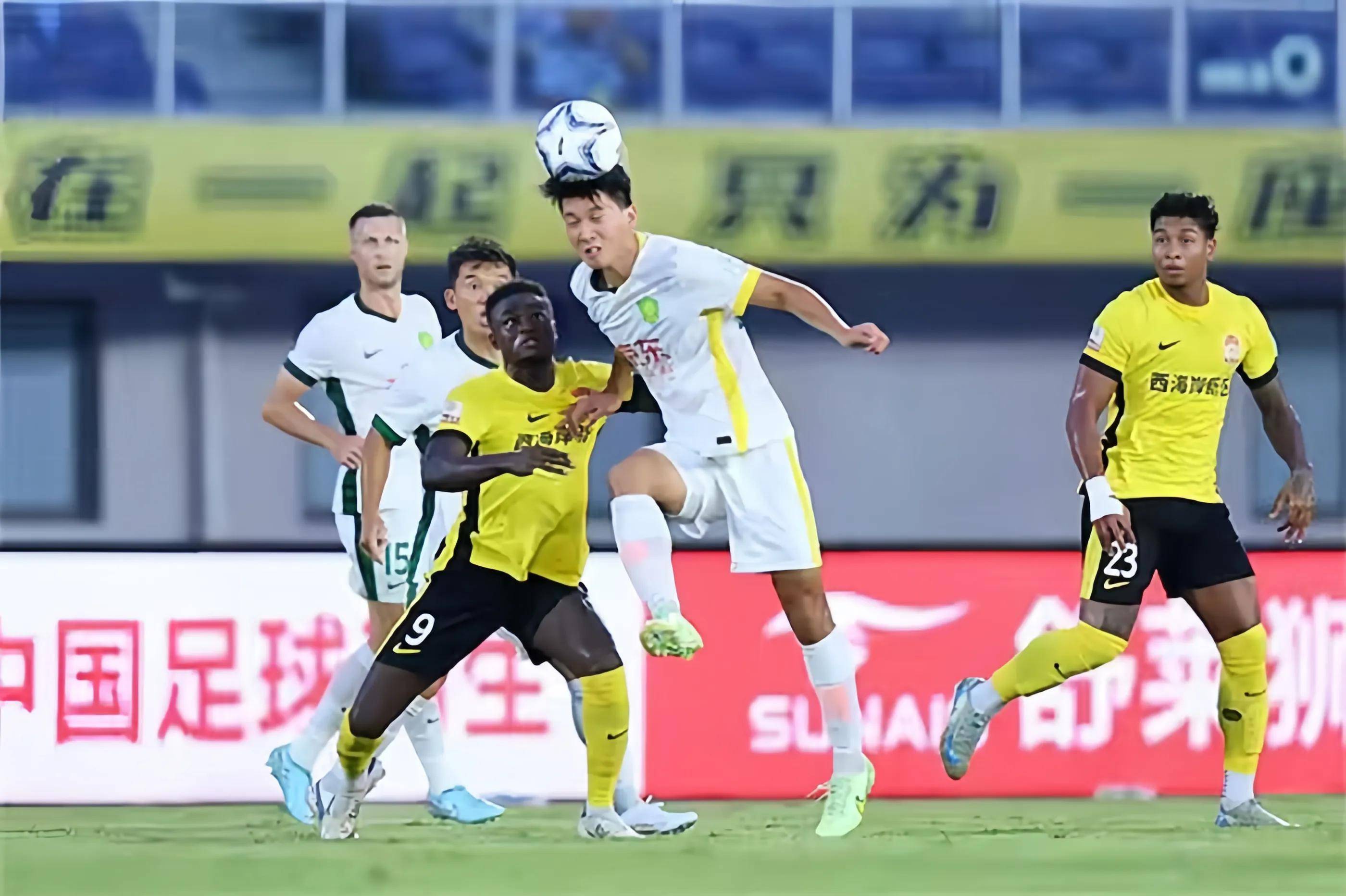 名舉足輕重 名舉足輕重