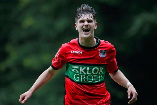 位英勇的骑 位英勇的骑