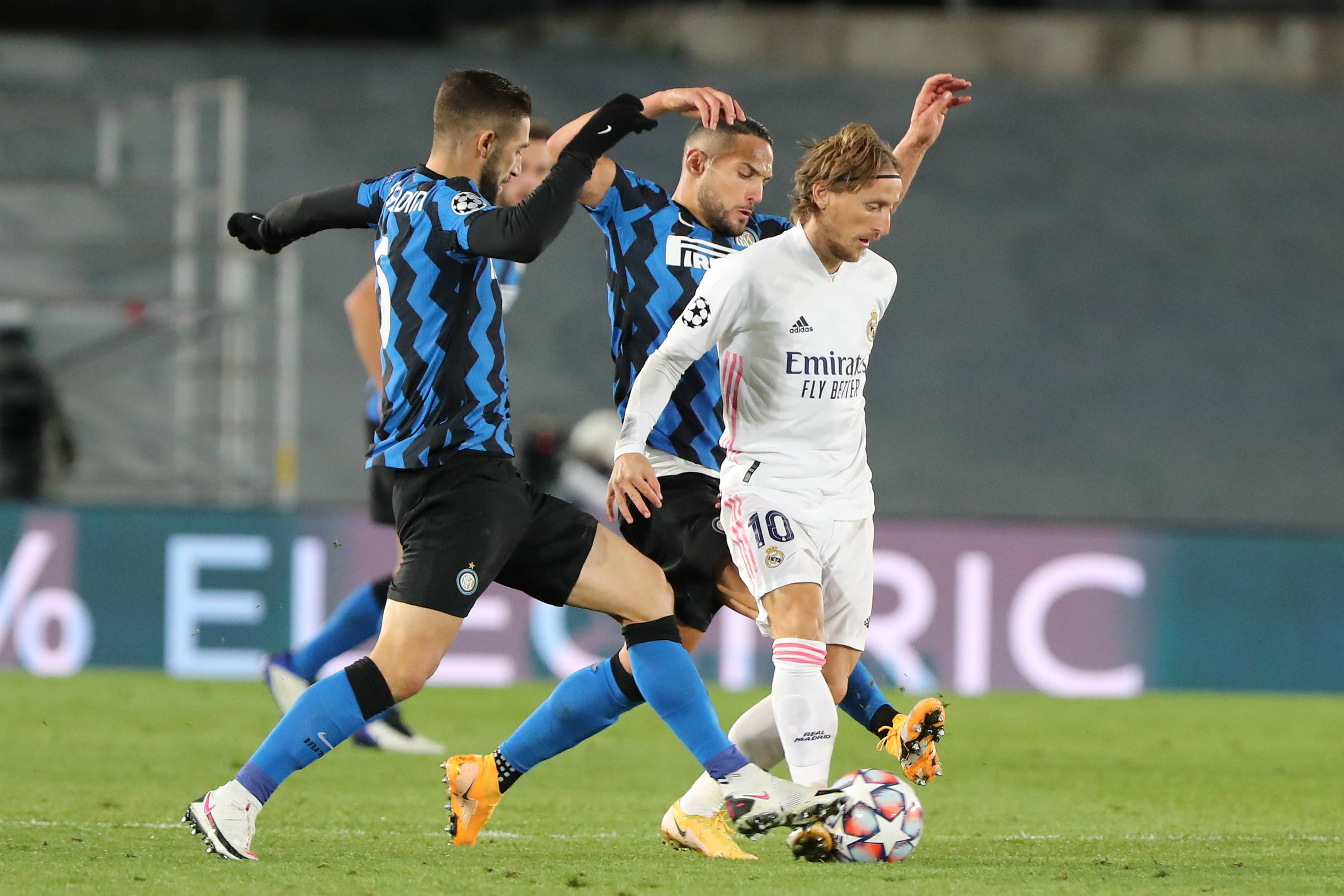 球台上的每 球台上的每